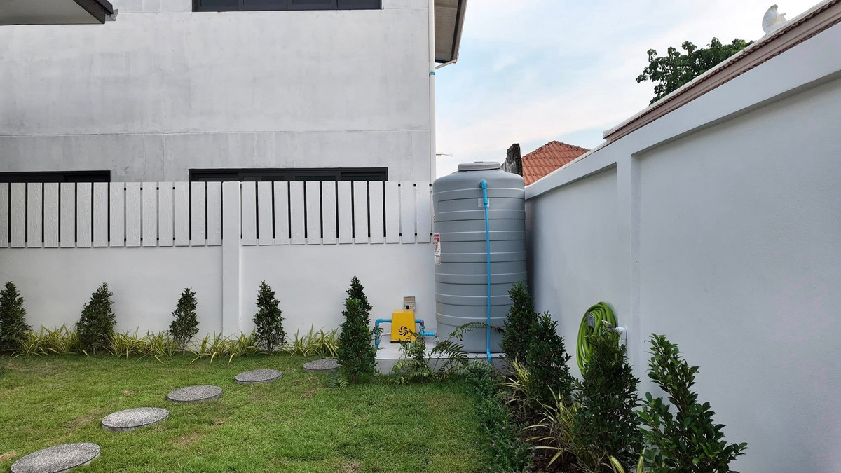 For SaleHousePattaya, Bangsaen, Chonburi : Detached House Phop Suk 2 / 3 Bedrooms (FOR SALE) BEWN087