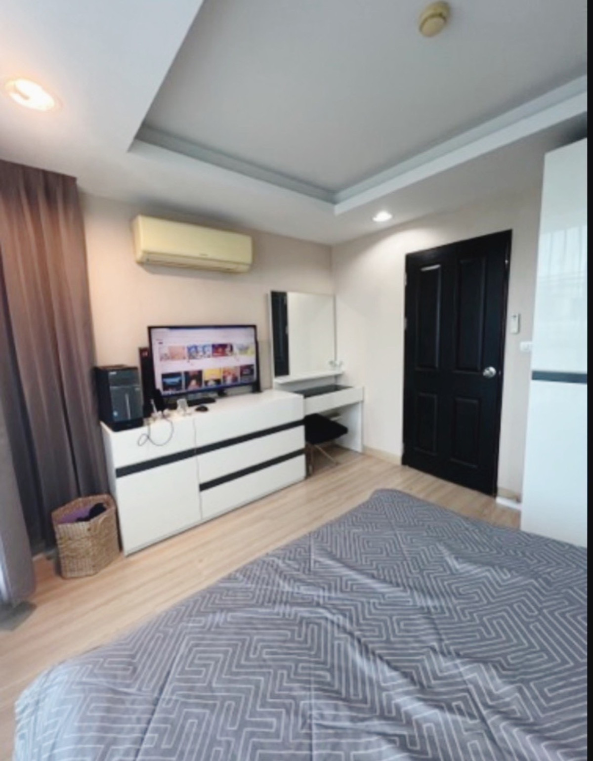 For SaleCondoRatchadapisek, Huaikwang, Suttisan : The Kris 5 (Ratchada 17) / 1 Bedroom (FOR SALE), The Kris 5 (Ratchada 17) / 1 Bedroom (For Sale) TARN283