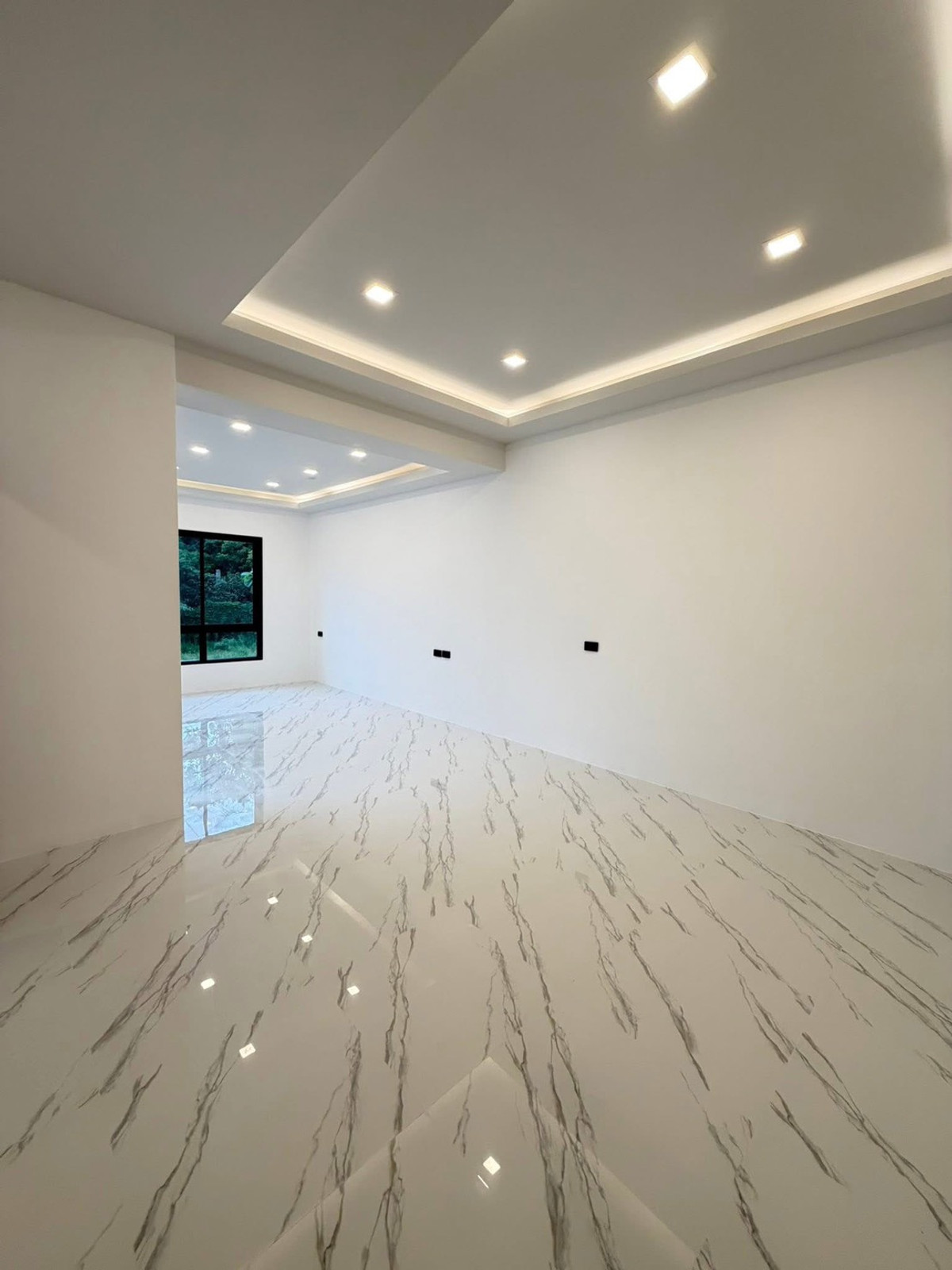 For SaleTownhomePattaya, Bangsaen, Chonburi : Townhome Thapya / 4 Bedrooms (For Sale), Townhome Thapya / 4 Bedrooms (FOR SALE) AM031