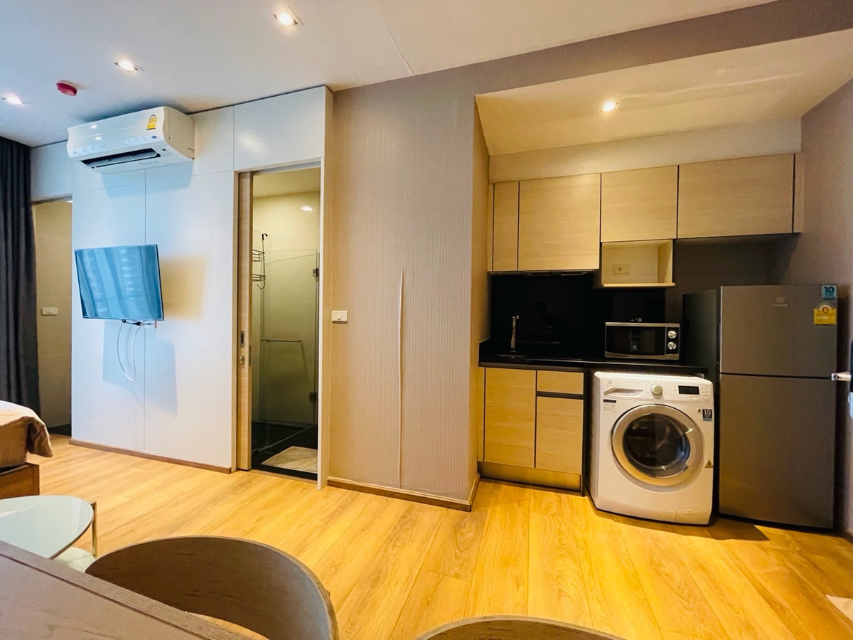 For RentCondoSukhumvit, Asoke, Thonglor : PFD-08041 For rent Park 24 (Origin Phrom Phong) Studio 29 sq m. Tower 3, 12th floor, near BTS Phrom Phong.