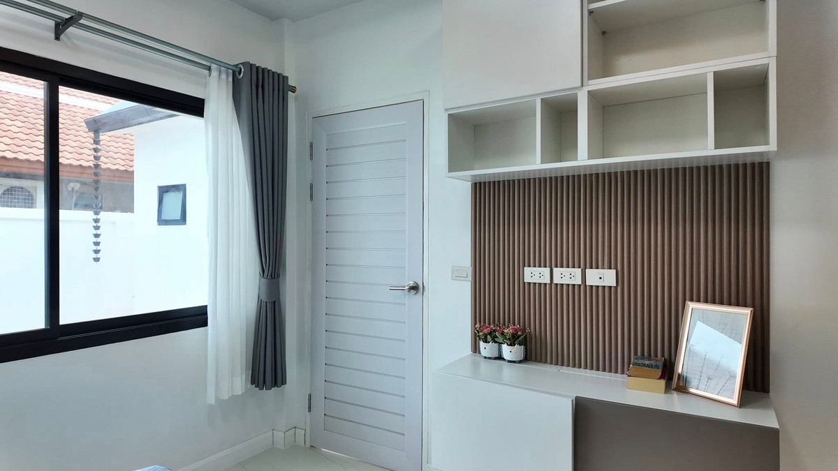 For SaleHousePattaya, Bangsaen, Chonburi : Detached House Phop Suk 2 / 3 Bedrooms (FOR SALE) BEWN087