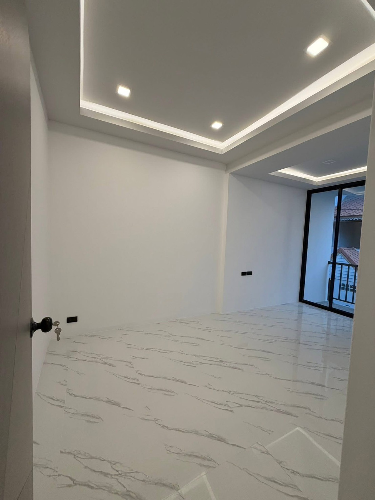 For SaleTownhomePattaya, Bangsaen, Chonburi : Townhome Thapya / 4 Bedrooms (For Sale), Townhome Thapya / 4 Bedrooms (FOR SALE) AM031