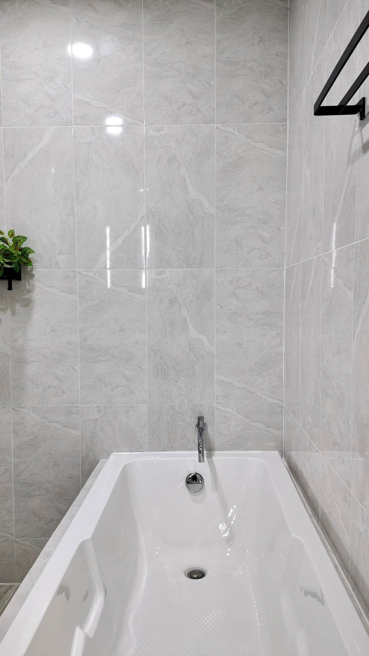 For SaleHousePattaya, Bangsaen, Chonburi : Detached House Phop Suk 2 / 3 Bedrooms (FOR SALE) BEWN087