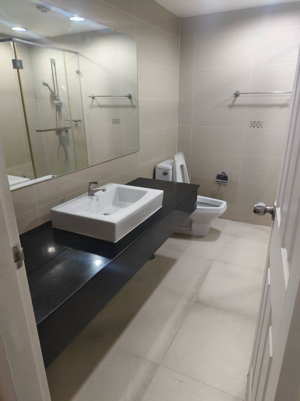 For RentCondoRama9, Petchburi, RCA : LTH14528 – Condo for Rent | Belle Grand Rama 9 | 295.30 sqm | 6 Beds 5 Bath | Near MRT Rama 9 | 130K/Month | Condo for rent Belle Grand Rama 9