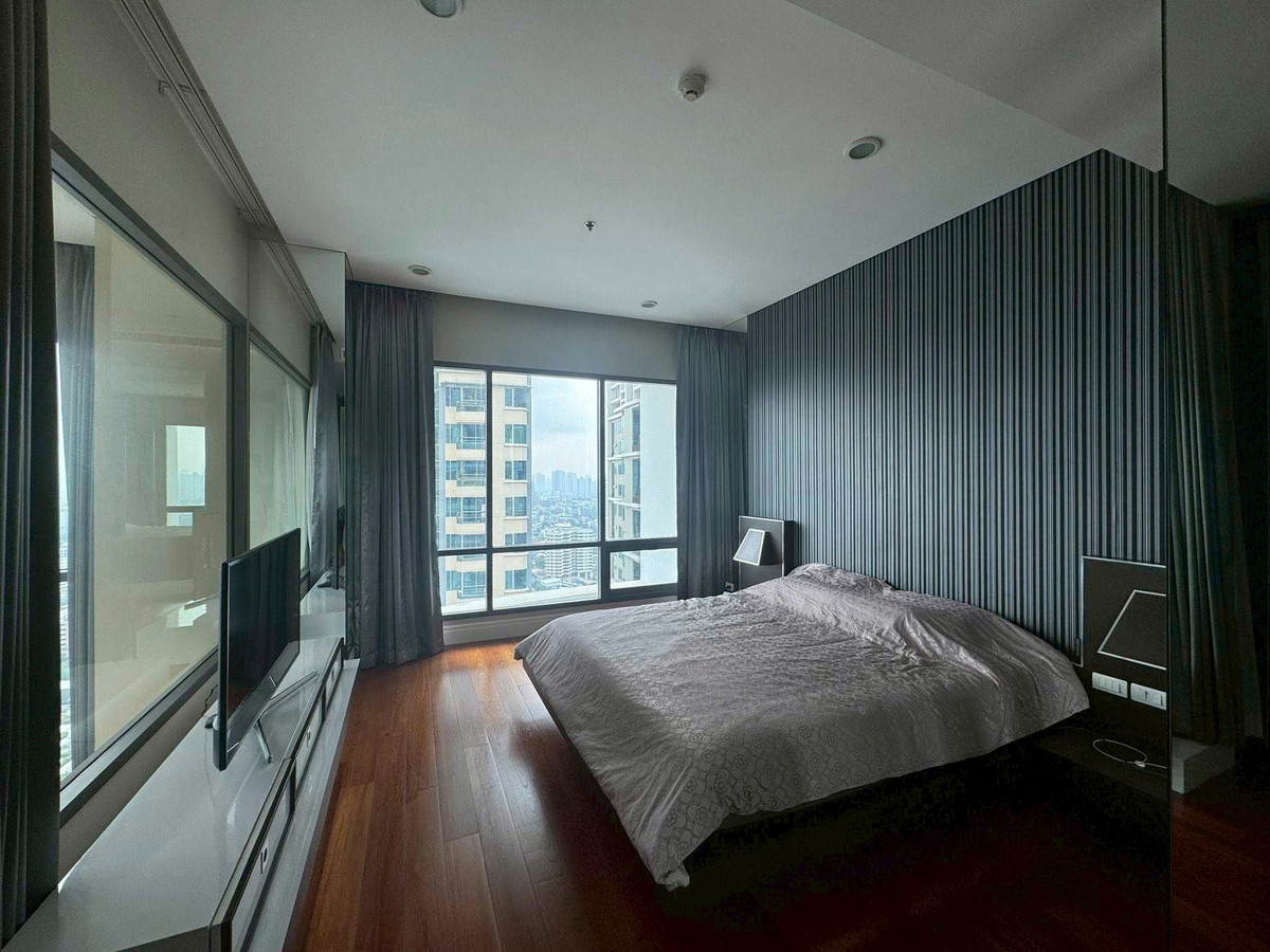 For RentCondoSukhumvit, Asoke, Thonglor : ✨ GT15953 | Condo Bright Sukhumvit 24, convenient travel, near BTS, there is a shuttle, beautiful room, fully furnished. Ready to move in!!
