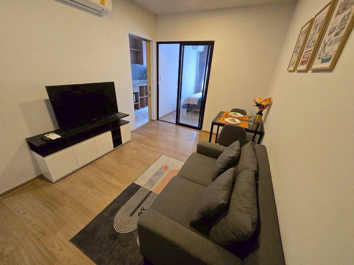 For RentCondoPinklao, Charansanitwong : ✅ Fully furnished – ready to move in ✅ Chewathai Pinklao Near MRT Bang Yi Khan