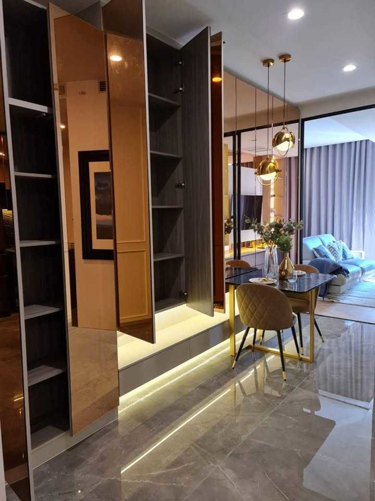 ขายคอนโดวิทยุ ชิดลม หลังสวน : LTH14517 – Condo for Sale | Noble Ploenchit | 52 sqm | 1 Bed 1 Bath | Near BTS Ploenchit | 15.5 MB | คอนโดขาย โนเบิล เพลินจิต