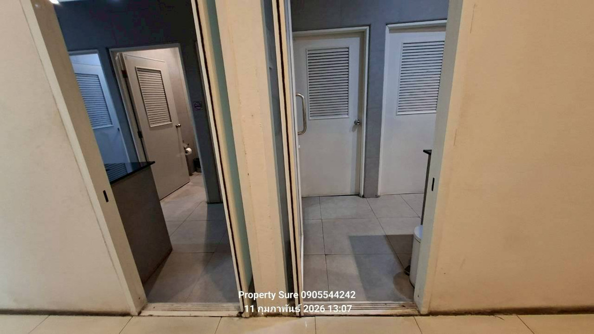 ให้เช่าโชว์รูมปทุมธานี รังสิต ธรรมศาสตร์ : Showroom For rent & Ready to move in ให้เช่าโชว์รูมรถยนต์พร้อมศูนย์บริการขนาดใหญ่ บนเนื้อที่ 2 ไร่   มุมโค้งพาโนราม่าบนทำเลที่ดีที่สุดใจกลางเมืองปทุมธานี โชว์รูมพร้อมดำเนินการได้ทันที มีห้องพ่นสีและซ่อมตัวถัง ศูนย์บริการขนาดใหญ่