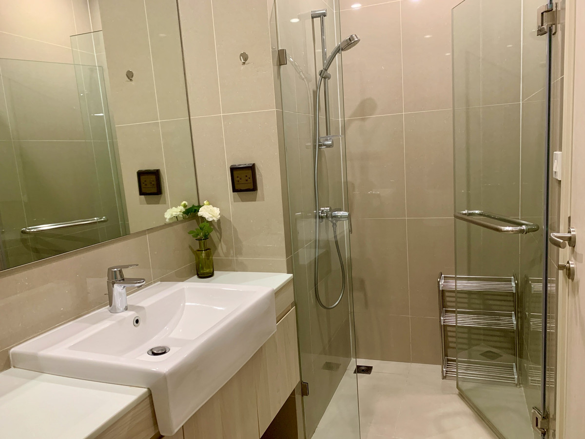 For RentCondoSukhumvit, Asoke, Thonglor : For rent: Noble Recole Sukhumvit 19 (60 sq m.), beautiful room, fully furnished.