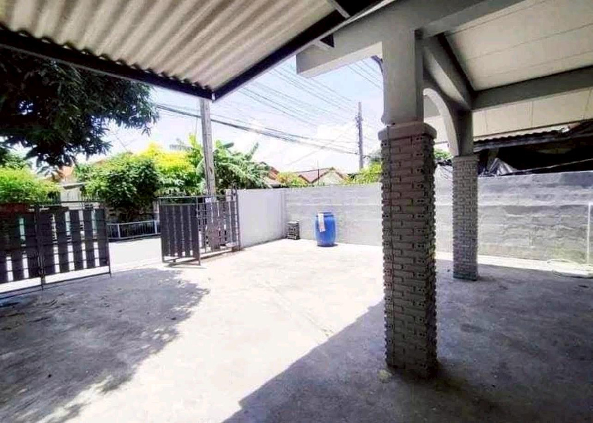 ให้เช่าบ้านพระราม 5 ราชพฤกษ์ บางกรวย : โครงการติดถนนบางกรวย–ไทรน้อย
บ้านชั้นเดียว หมู่บ้านบัวทองเคหะ