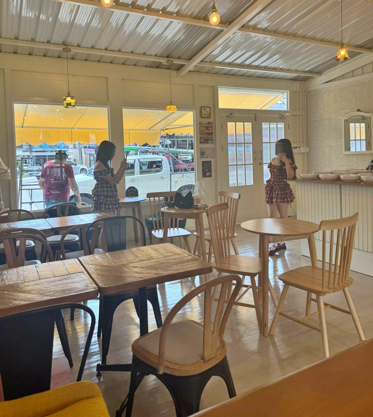 เซ้งร้านค้า/ตลาดนัดศรีราชา แหลมฉบัง บ้านบึง : เซ้งโครงสร้างร้านคาเฟ่-อาหาร บ่อวิน ชลบุรี ติดRobinson อยู่ในโครงการ