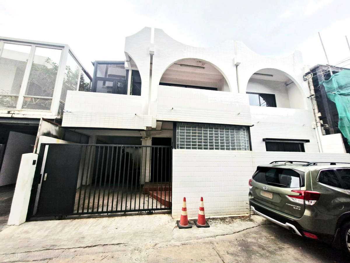 For RentTownhomeSukhumvit, Asoke, Thonglor : (For Rent🔥) Commercial Townhome in Soi Ekkamai 12 | 250 SQM | Ideal for Home Office, Cafe, Spa, or Airbnb | Pet & Business Friendly 🐶🐱