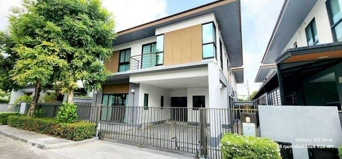 For RentHouseLadkrabang, Suwannaphum Airport : 2-story detached house for rent, Lumpini Village, Suan Luang Rama IX, next to the main road.