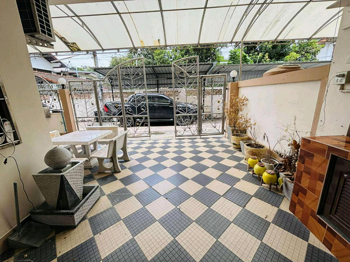 ขายทาวน์โฮมปิ่นเกล้า จรัญสนิทวงศ์ : 🏡 ขายทาวน์โฮม 3 ชั้น หมู่บ้านร่วมใจวิลล่า แยก 1/1  ซอยพาณิชย์ธน 28 ใกล้MRT จรัญ 13