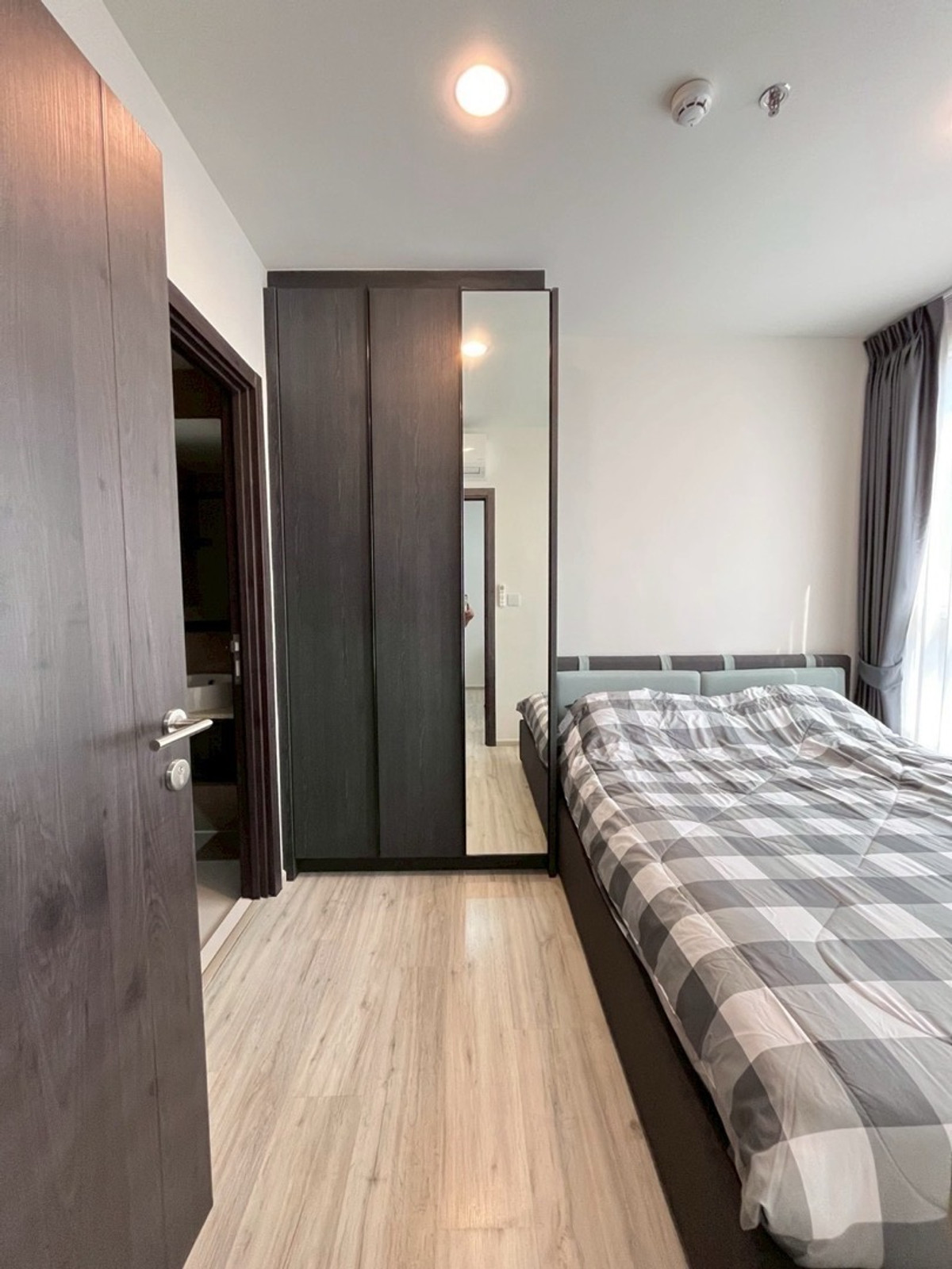 ให้เช่าคอนโดรัชดา ห้วยขวาง : ⭐️XT HUAYKWANG ⭐️For-Rent 
35sq.m 17K Pls call 084-9792464