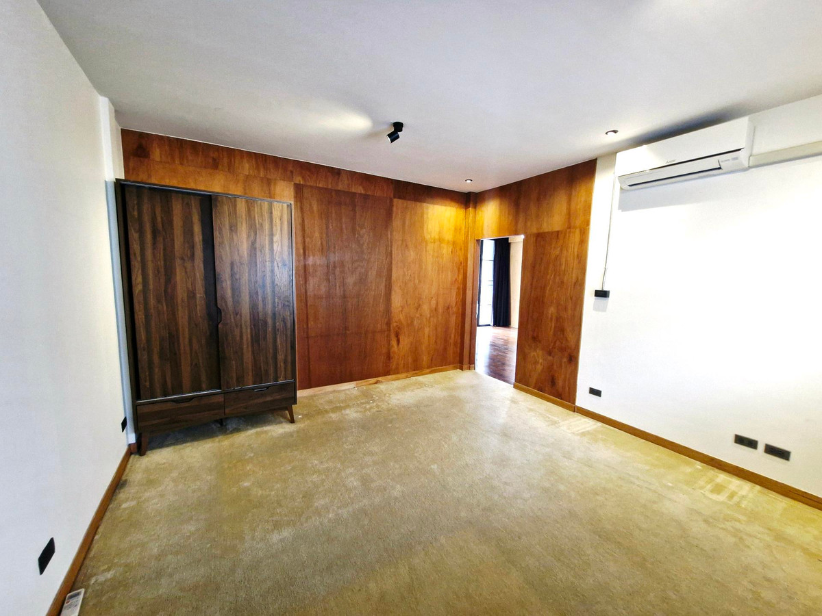 ให้เช่าทาวน์โฮมสุขุมวิท อโศก ทองหล่อ : (For Rent🔥) Commercial Townhome in Soi Ekkamai 12 | 250 SQM | Ideal for Home Office, Cafe, Spa, or Airbnb | Pet & Business Friendly 🐶🐱