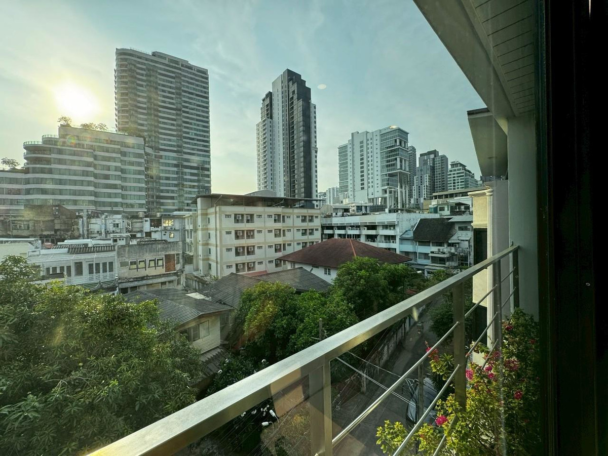 For RentHouseSukhumvit, Asoke, Thonglor : LTH14513 – House for Rent | Single House Thonglor | 50 sq.w. | 4 Beds 5 Bath | Near BTS Thonglor | 170K/Month | House for rent Thonglor