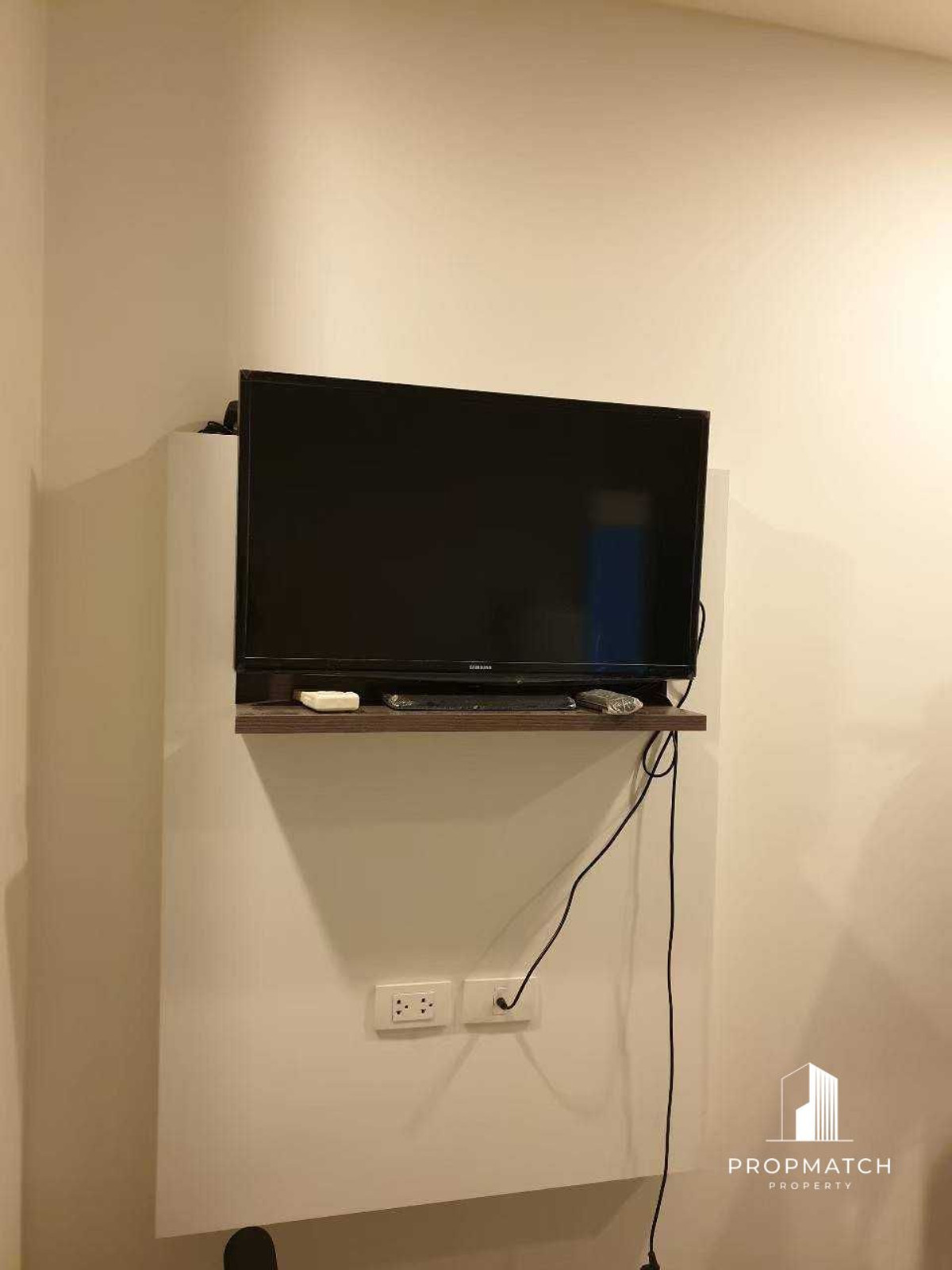 For SaleCondoSathorn, Narathiwat : ⚡️Centric Sathorn St. Louis, luxury condo in the heart of Sathorn⚡️40 Sq.m 🔥1 Bed 1 Bath🔥 5.15 Mb ⚡️Beautiful room, good price👑If interested, contact Putter 0928895628 Line: plustor_ss⚡️