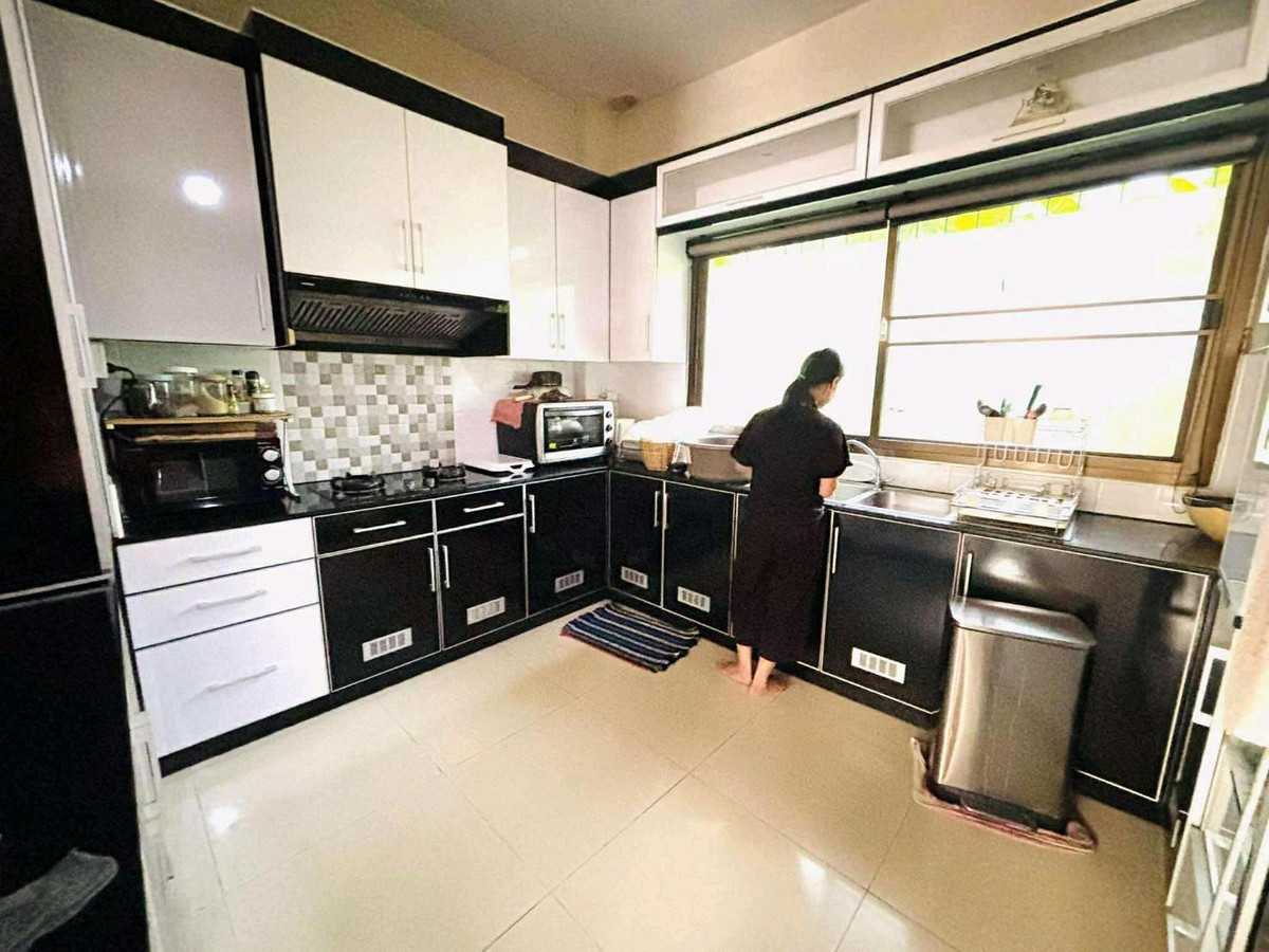 ขายทาวน์โฮมปิ่นเกล้า จรัญสนิทวงศ์ : 🏡 ขายทาวน์โฮม 3 ชั้น หมู่บ้านร่วมใจวิลล่า แยก 1/1  ซอยพาณิชย์ธน 28 ใกล้MRT จรัญ 13