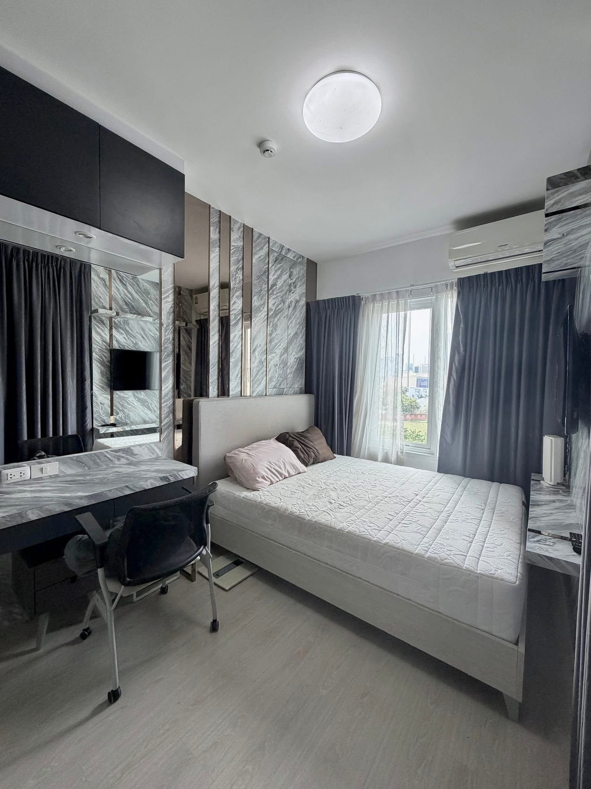 For RentCondoRatchadapisek, Huaikwang, Suttisan : For rent 📍 Chapter One Eco Ratchada - Huai Khwang 📍 Fully furnished with appliances. Near MRT Huai Khwang.