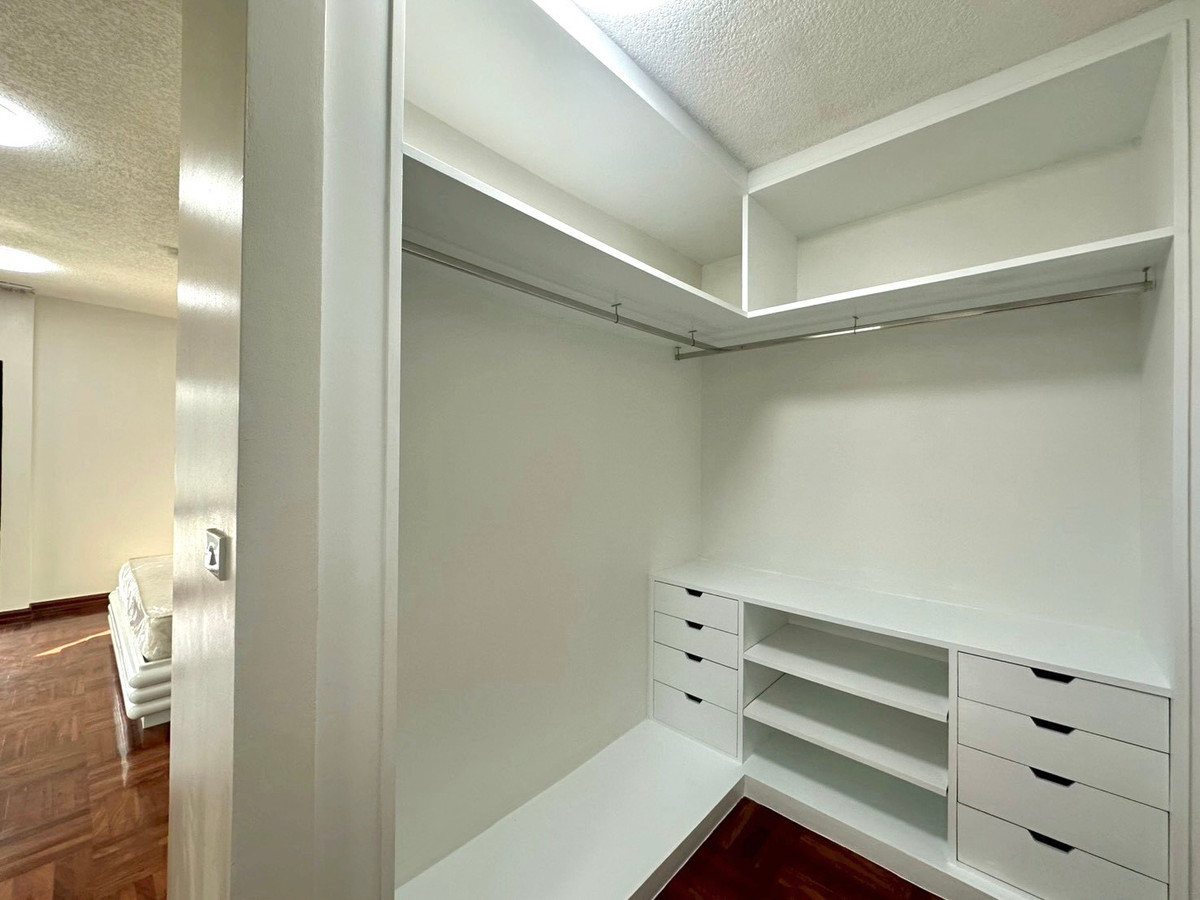 ให้เช่าคอนโดวิทยุ ชิดลม หลังสวน : ให้เช่าคอนโดเลี้ยงสัตว์ได้ 😼🐶ย่านหลังสวน 3ห้องนอน ขนาด 250ตรม. เฟอร์นิเจอร์ครบ ใกล้BTS ชิดลม, Central Chidlom, Central Embassy, centralwOrld พร้อมอยู่