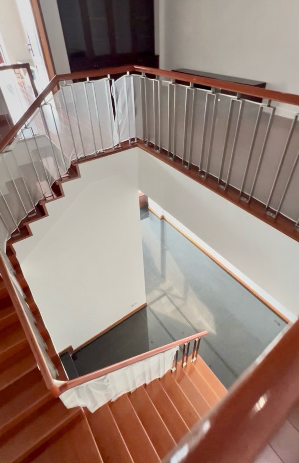 ขายคอนโดสุขุมวิท อโศก ทองหล่อ : 🌟 Le Raffine Sukhumvit 39 🌟
Ultra Luxury Condo with Private Pool Duplex 3bed4bath 405sqm 85MB
