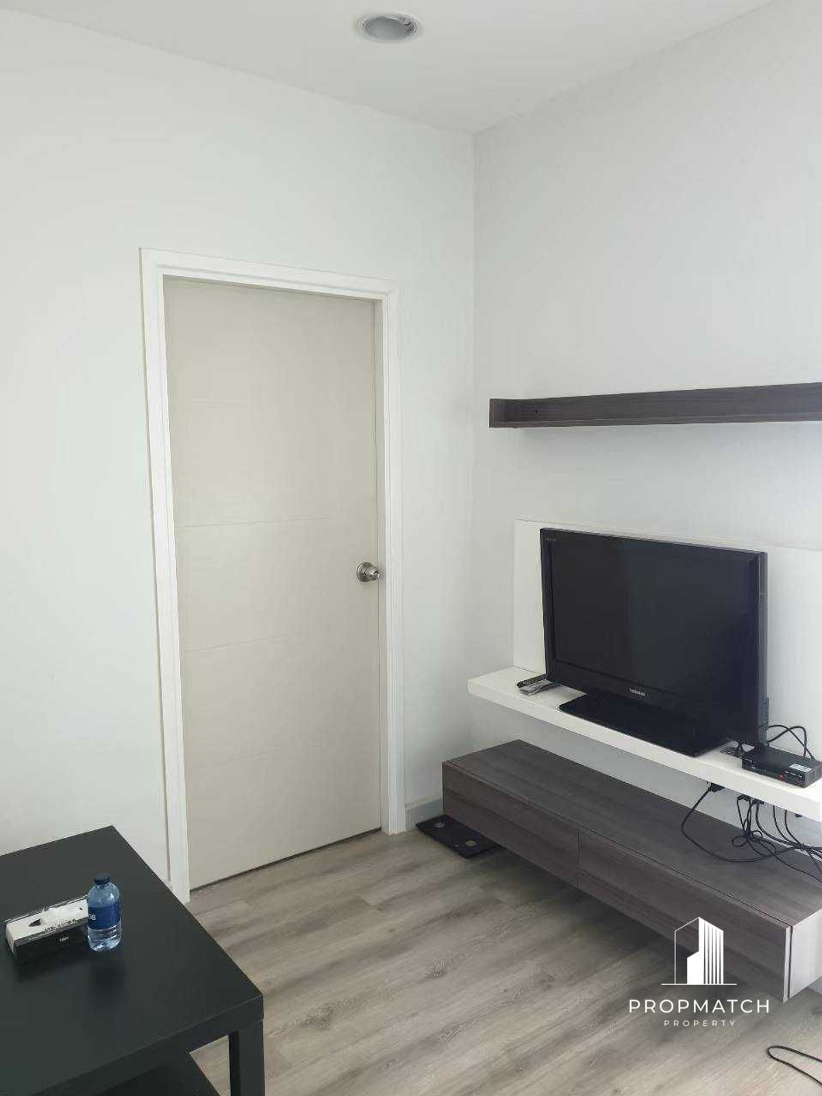 For SaleCondoSathorn, Narathiwat : ⚡️Centric Sathorn St. Louis, luxury condo in the heart of Sathorn⚡️40 Sq.m 🔥1 Bed 1 Bath🔥 5.15 Mb ⚡️Beautiful room, good price👑If interested, contact Putter 0928895628 Line: plustor_ss⚡️