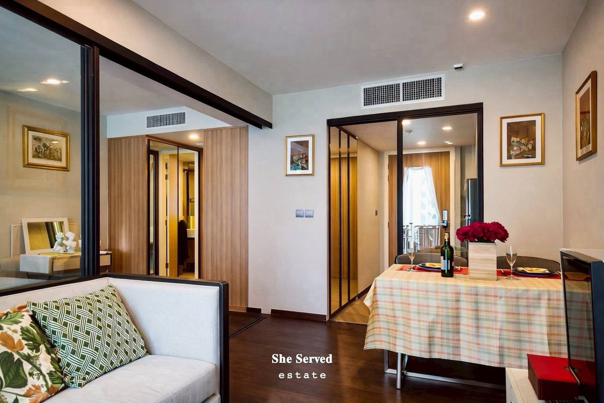 For SaleCondoWitthayu, Chidlom, Langsuan, Ploenchit : ◈ Navara Residence ◈ 8th Floor •43.99 SQ.M. •1 Bedroom | 1 Bathroom •North-facing