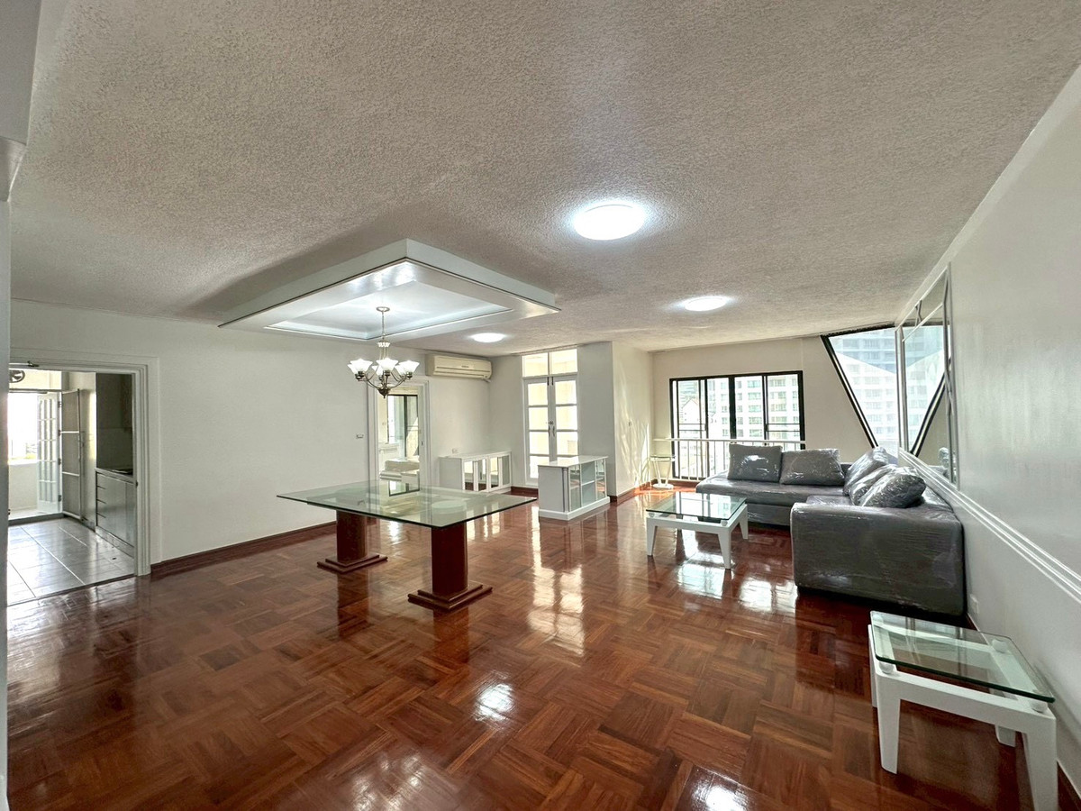 ให้เช่าคอนโดวิทยุ ชิดลม หลังสวน : ให้เช่าคอนโดเลี้ยงสัตว์ได้ 😼🐶ย่านหลังสวน 3ห้องนอน ขนาด 250ตรม. เฟอร์นิเจอร์ครบ ใกล้BTS ชิดลม, Central Chidlom, Central Embassy, centralwOrld พร้อมอยู่