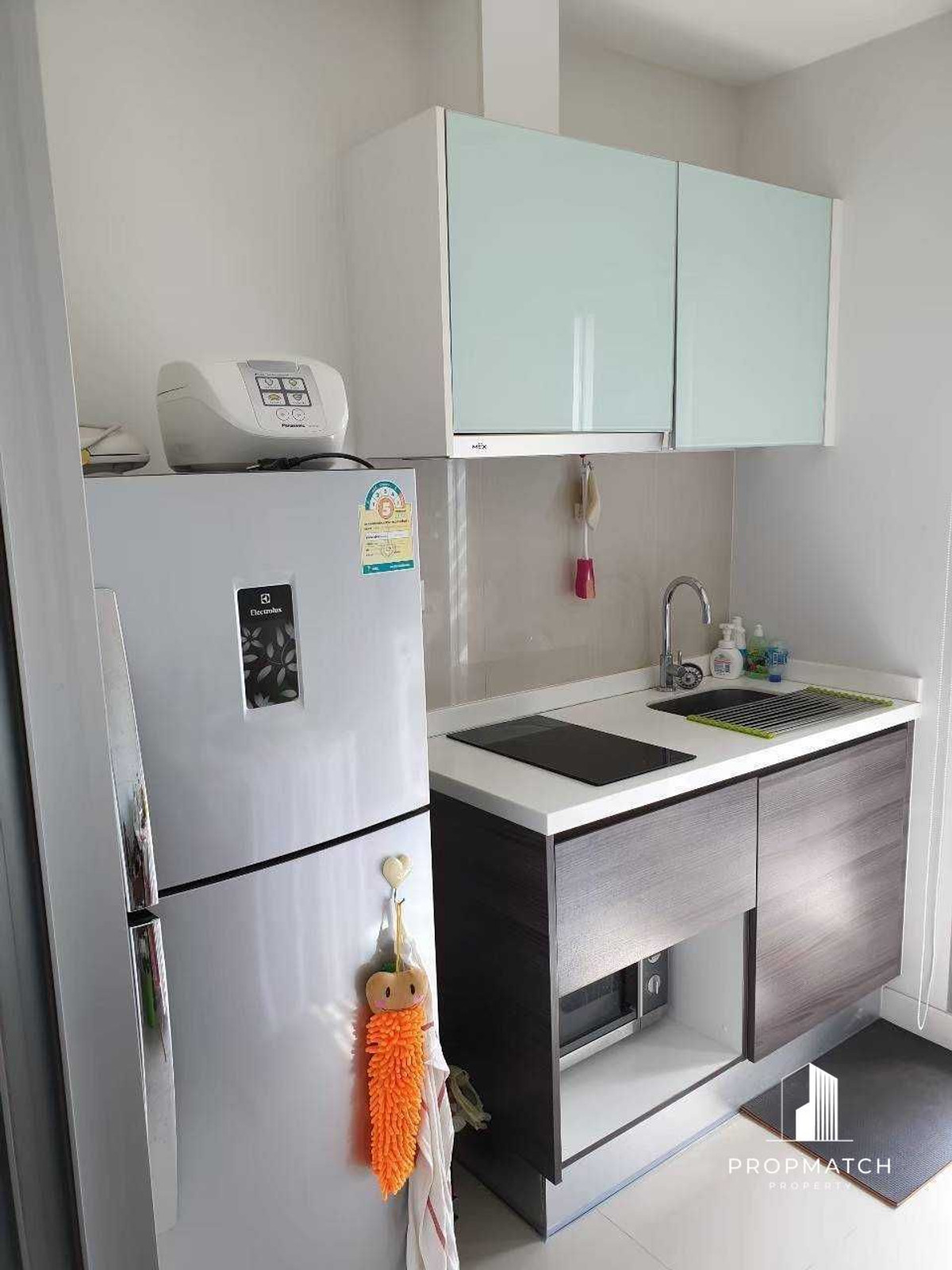 For SaleCondoSathorn, Narathiwat : ⚡️Centric Sathorn St. Louis, luxury condo in the heart of Sathorn⚡️40 Sq.m 🔥1 Bed 1 Bath🔥 5.15 Mb ⚡️Beautiful room, good price👑If interested, contact Putter 0928895628 Line: plustor_ss⚡️