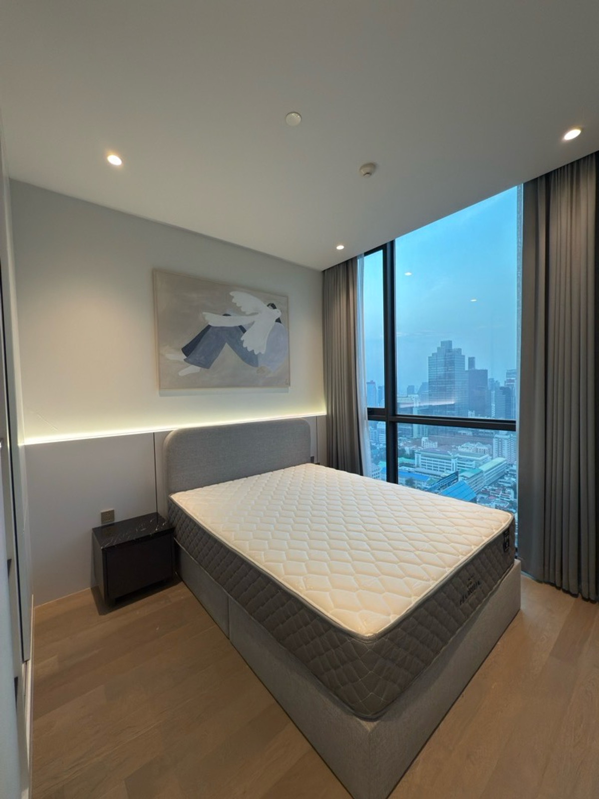 For RentCondoSathorn, Narathiwat : 2beds+Office room- Brand new - Lumpini Park just 10 min walk.