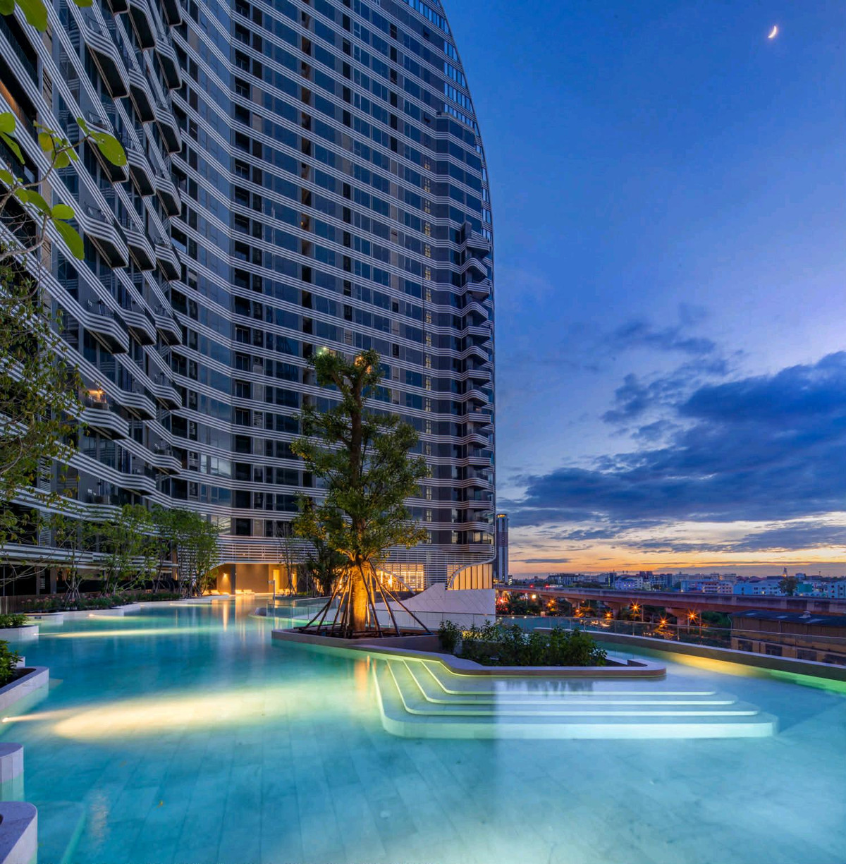 ให้เช่าคอนโดบางนา แบริ่ง ลาซาล : ให้เช่า Ideo mobi Suhumvit Eastpoint ใกล้ BTS บางนาเพียง 250 ม. ห้องใหม่ 