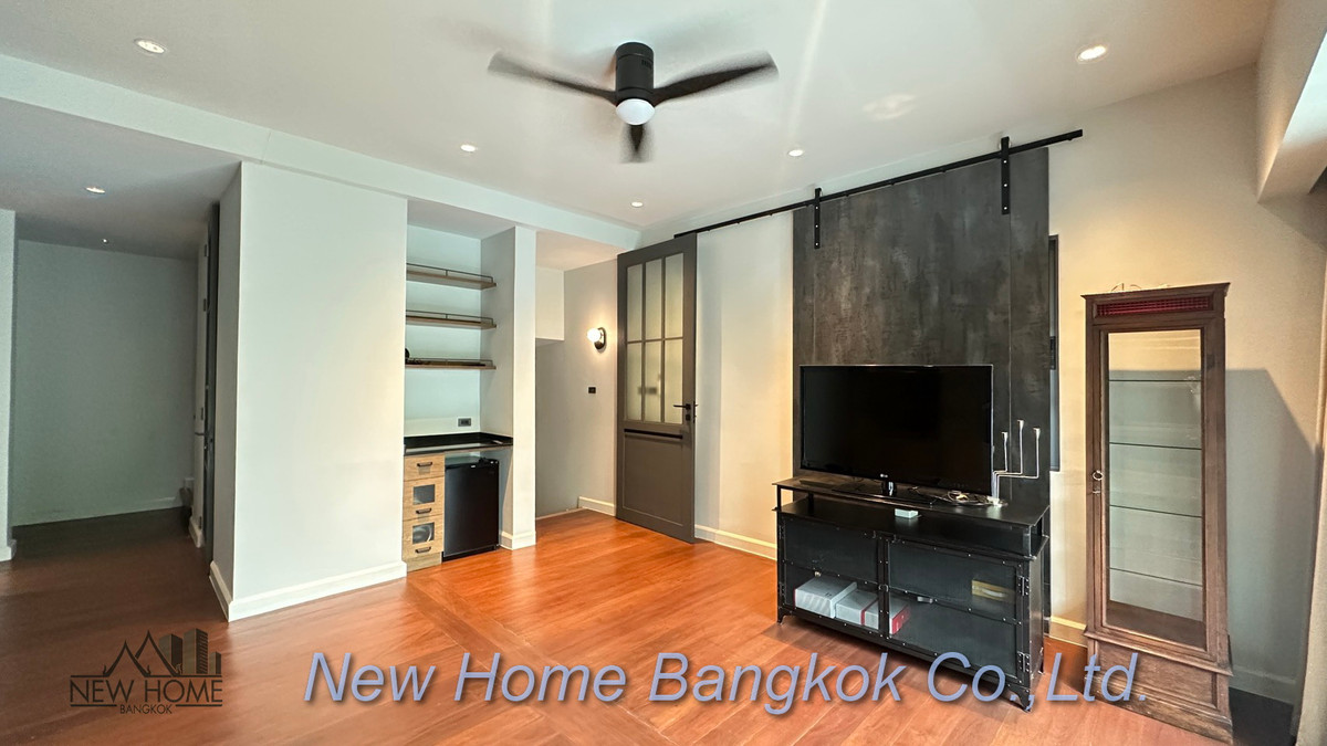 For RentTownhomeSukhumvit, Asoke, Thonglor : 4-Bedroom Townhouse for Rent – Prompak Gardens, Thonglor