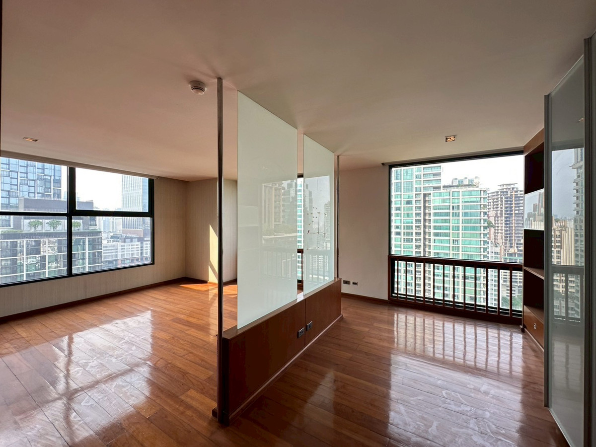 ขายคอนโดวิทยุ ชิดลม หลังสวน : ✨✨Super Luxury ขนาด 437 ตร.ม. ที่หายากใน Somkid Garden ใจกลางหลังสวน สำหรับชีวิตครอบครัวผู้บริหารในทำเลที่พรีเมียมที่สุดของกรุงเทพ