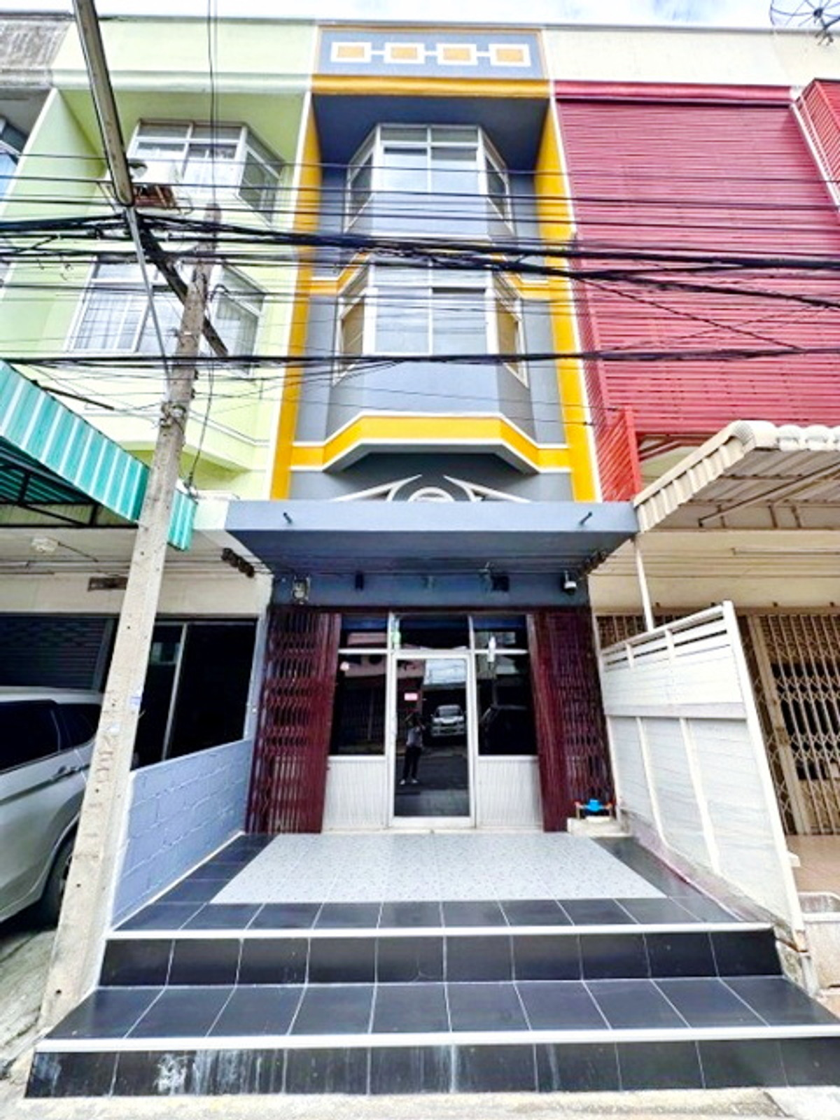 ให้เช่าอาคารพาณิชย์วิภาวดี ดอนเมือง หลักสี่ : Toll Way วิภาวดี สนามบินดอนเมือง ธูปะเตมีย์ BTS วัดพระศรีมหาธาตุ 1กม. 8นอน 2 น้ำ ใกล้ตลาดสี่มุมเมือง 3 กม. อาคารพาณิชย์ 3 ชั้นรีโนเวทใหม่