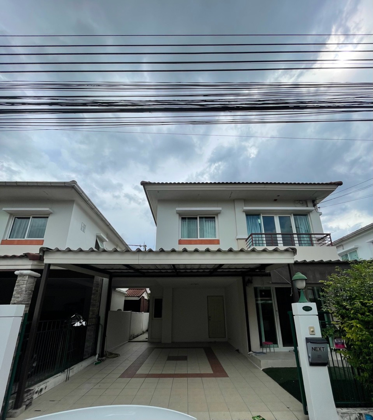 For RentHouseVipawadee, Don Mueang, Lak Si : Townhome for rent, Supalai Ville Laksi - Don Mueang, near Don Mueang BTS station, only 5 minutes.