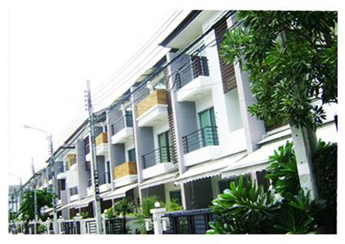 ให้เช่าทาวน์โฮมอ่อนนุช อุดมสุข : ให้เช่าทาวน์โฮม มายเพลส สุขุมวิท 77 ใกล้ บิ๊กซี อ่อนนุช เพียง 5 นาที