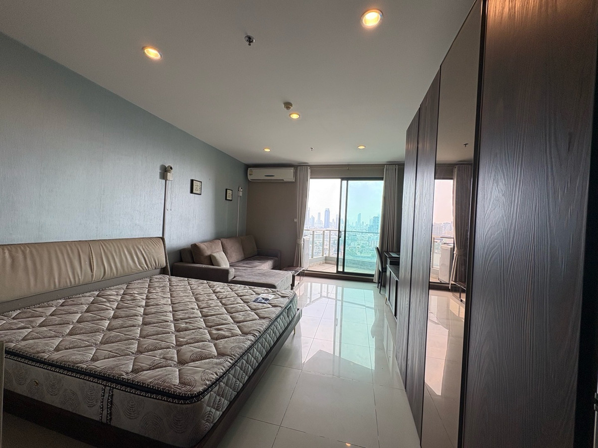 For RentCondoRatchathewi,Phayathai : For rent!!!  The room is ready.