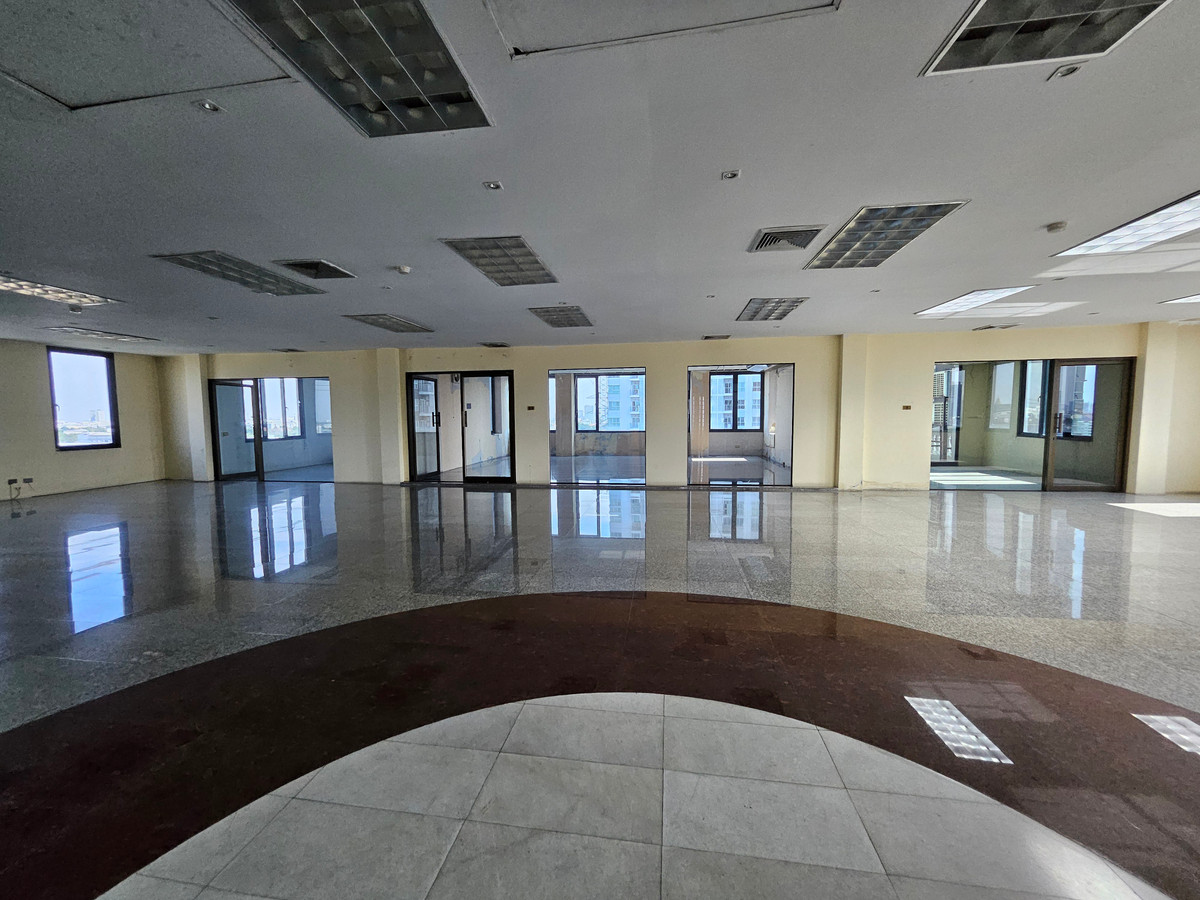 ขายสำนักงานบางซื่อ วงศ์สว่าง เตาปูน : ขายอาคารสำนักงาน 13 ชั้น ถนนวงศ์สว่าง บางซื่อ กรุงเทพฯ พื้นที่ใช้สอย 4,000 ตร.ม. ตรงข้ามบิ๊กซี วงศ์สว่าง ราคา 270,000,000 บาท