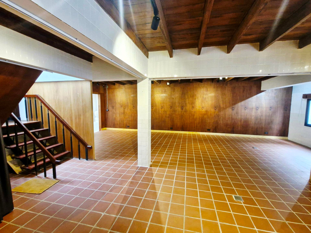 ให้เช่าทาวน์โฮมสุขุมวิท อโศก ทองหล่อ : (For Rent🔥) Commercial Townhome in Soi Ekkamai 12 | 250 SQM | Ideal for Home Office, Cafe, Spa, or Airbnb | Pet & Business Friendly 🐶🐱