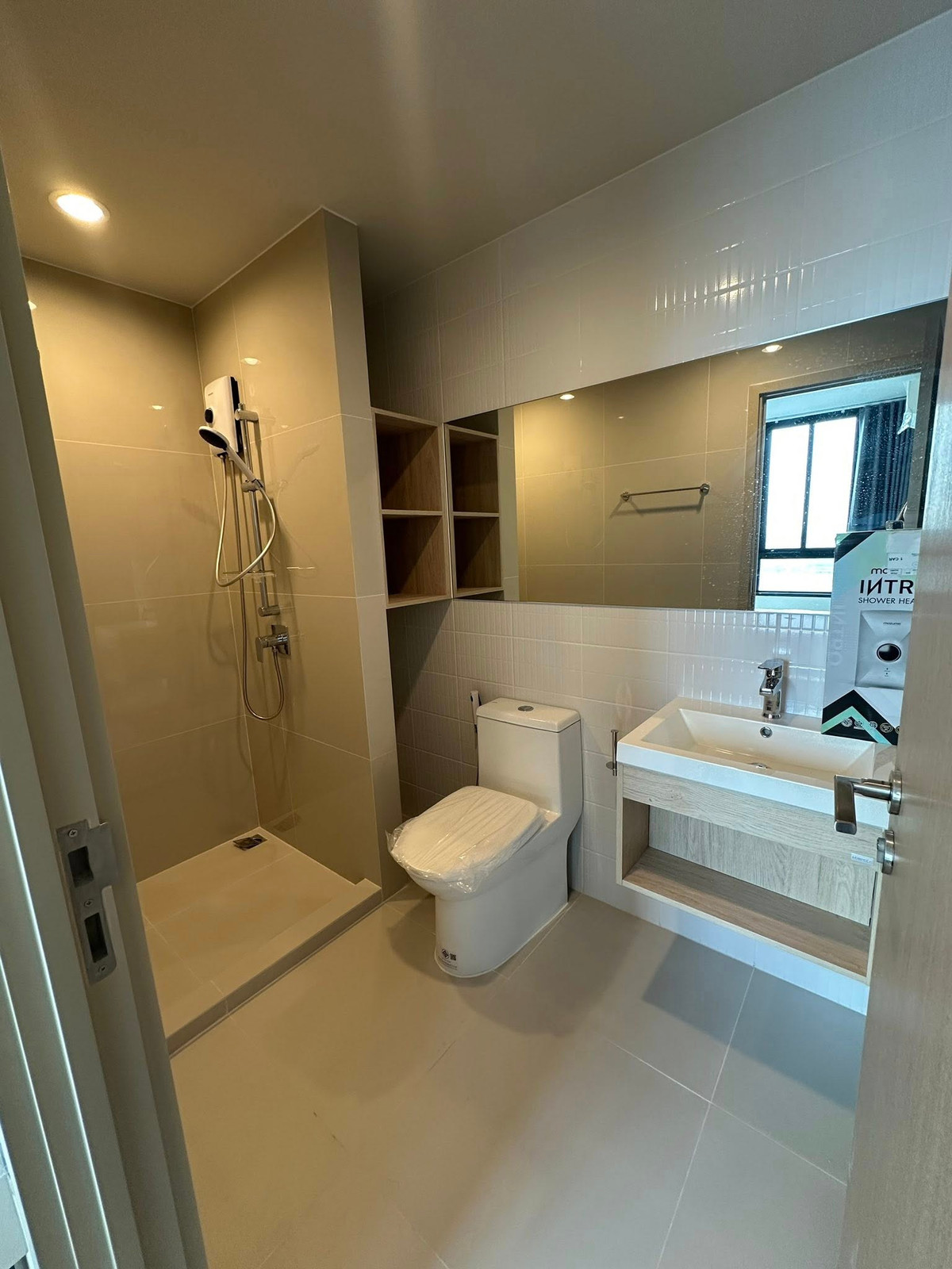 For RentCondoBangna, Bearing, Lasalle : PFD-08045 For rent, Nue Mega Plus Bangna, 1 bedroom, 26 sq m., 17th floor, next to Mega Bangna.