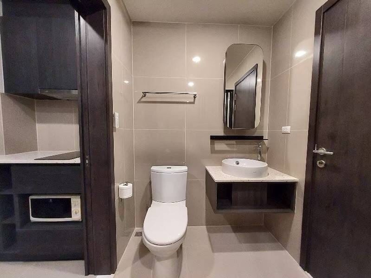 ให้เช่าคอนโดรัชดา ห้วยขวาง : ⭐️XT HUAYKWANG ⭐️For-Rent 
35sq.m 17K Pls call 084-9792464