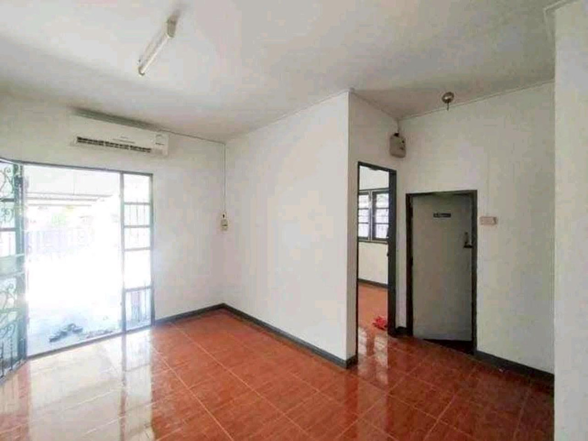 ให้เช่าบ้านพระราม 5 ราชพฤกษ์ บางกรวย : โครงการติดถนนบางกรวย–ไทรน้อย
บ้านชั้นเดียว หมู่บ้านบัวทองเคหะ