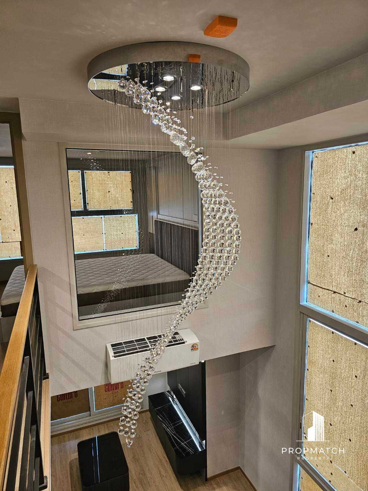 For RentCondoSiam Paragon ,Chulalongkorn,Samyan : New building, brand new room, CULTURE Chula, Duplex type, 2 bedrooms, 1 bathroom, rent only 60,000, large room 58 sqm. If interested, make an appointment to view at 064-6696546 Minnie, this number can be reached via Line.