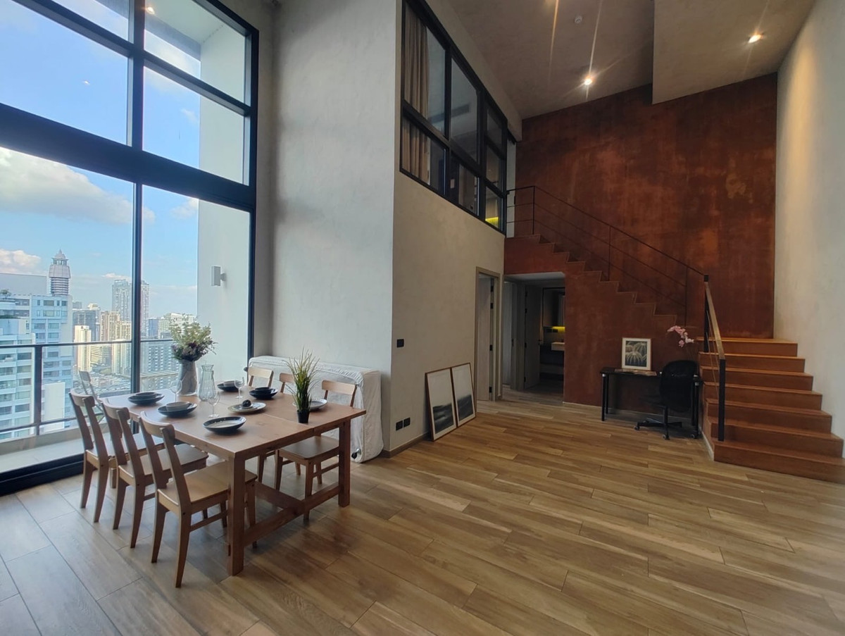 ขายคอนโดสุขุมวิท อโศก ทองหล่อ : ขายเพนท์เฮาส์ดูเพล็กซ์ อโศก ใกล้ BTS Asoke MRT Sukhumvit ขายพร้อมผู้เช่า รายได้ 140,000 บาท/เดือน ถึงปี 2027