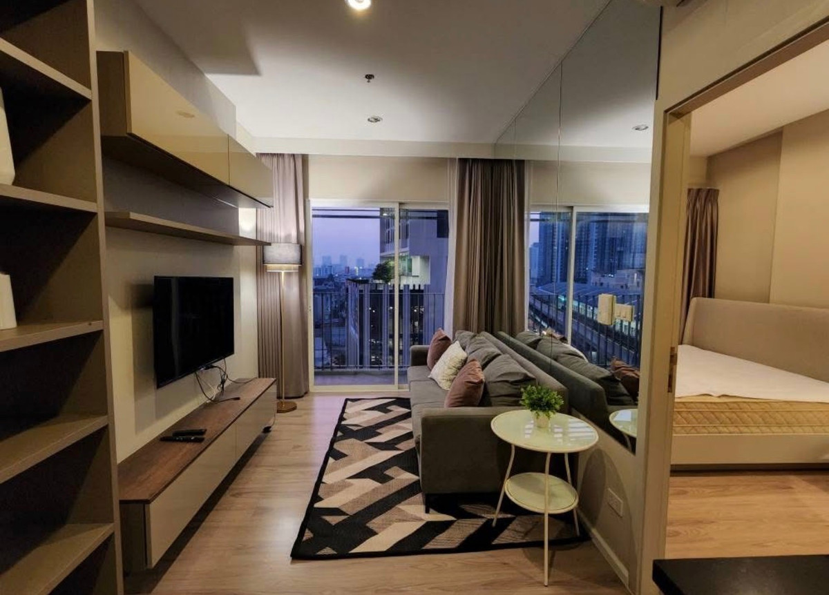 ให้เช่าคอนโดพระราม 5 ราชพฤกษ์ บางกรวย : ให้เช่า ✨ Amber by Eastern Star ✨ เฟอร์นิเจอร์ และ เครื่องใช้ไฟฟ้าครบ ใกล้ MRT แยกติวานนท์