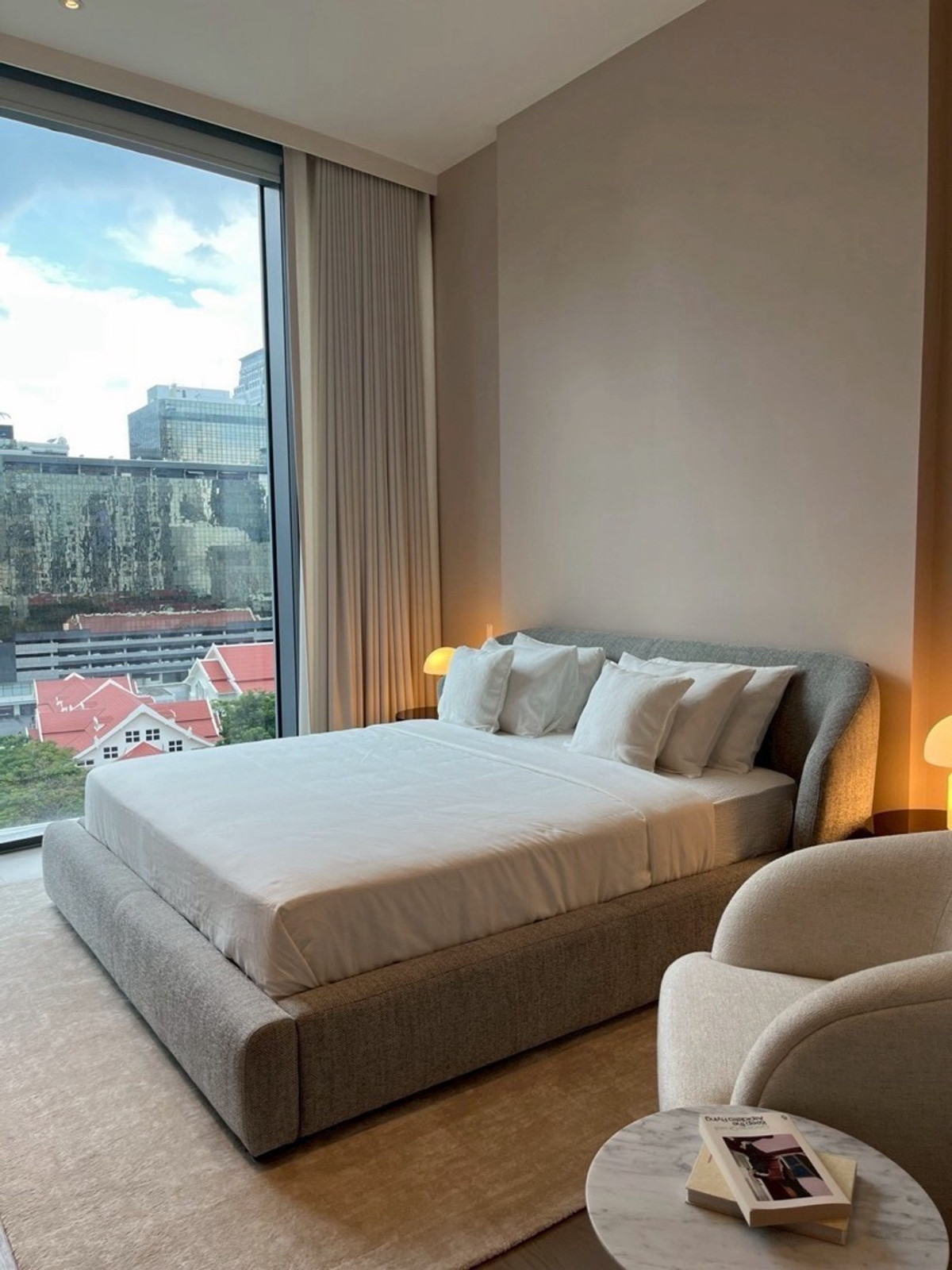 For RentCondoWitthayu, Chidlom, Langsuan, Ploenchit : *Rare Location  | Ultra-Luxury Condo for Rent at "Scope Langsuan"