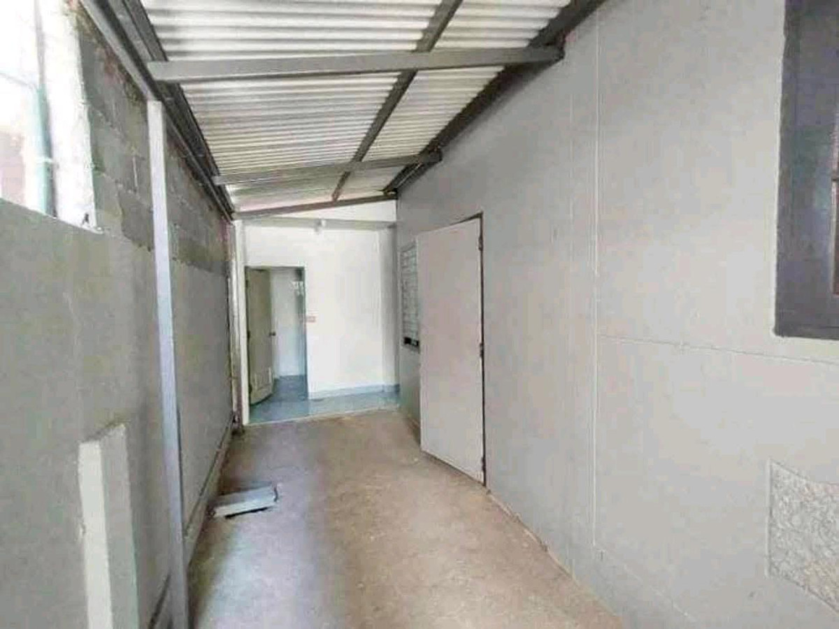 ให้เช่าบ้านพระราม 5 ราชพฤกษ์ บางกรวย : โครงการติดถนนบางกรวย–ไทรน้อย
บ้านชั้นเดียว หมู่บ้านบัวทองเคหะ