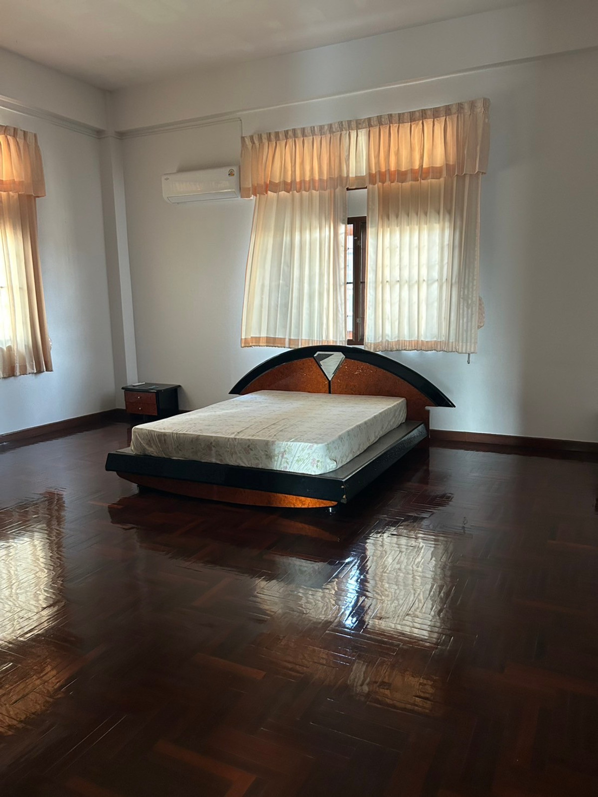 For RentHouseSukhumvit, Asoke, Thonglor : LTH14519- House FOR RENT in Soi Sukhumvit 70/3 | Size 400 sqm. | 100 sqw.| 2 beds | 2 baths|  Near BTS Bang Na | ONLY 50K/Month