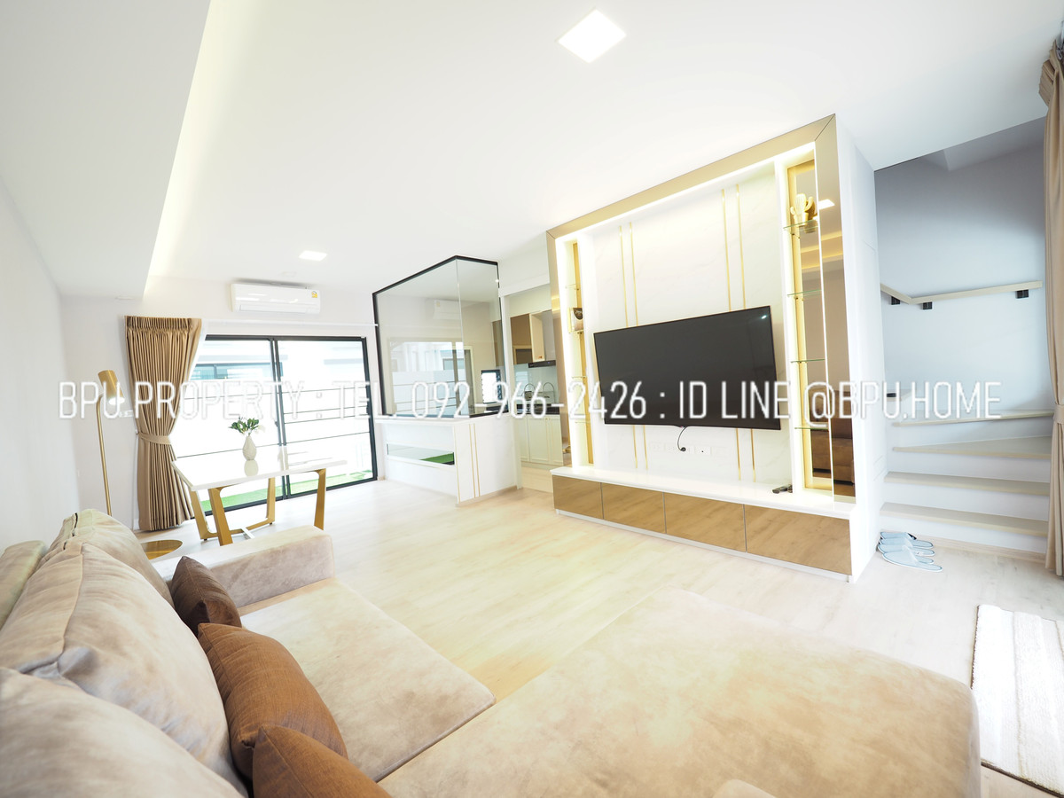 ให้เช่าทาวน์โฮมบางนา แบริ่ง ลาซาล : ** ให้เช่าบ้านทาวน์โฮมแต่งสวย 3 ห้องนอน ** อินดี้ 5 บางนา กม.7 ใกล้ เมกะ บางนา